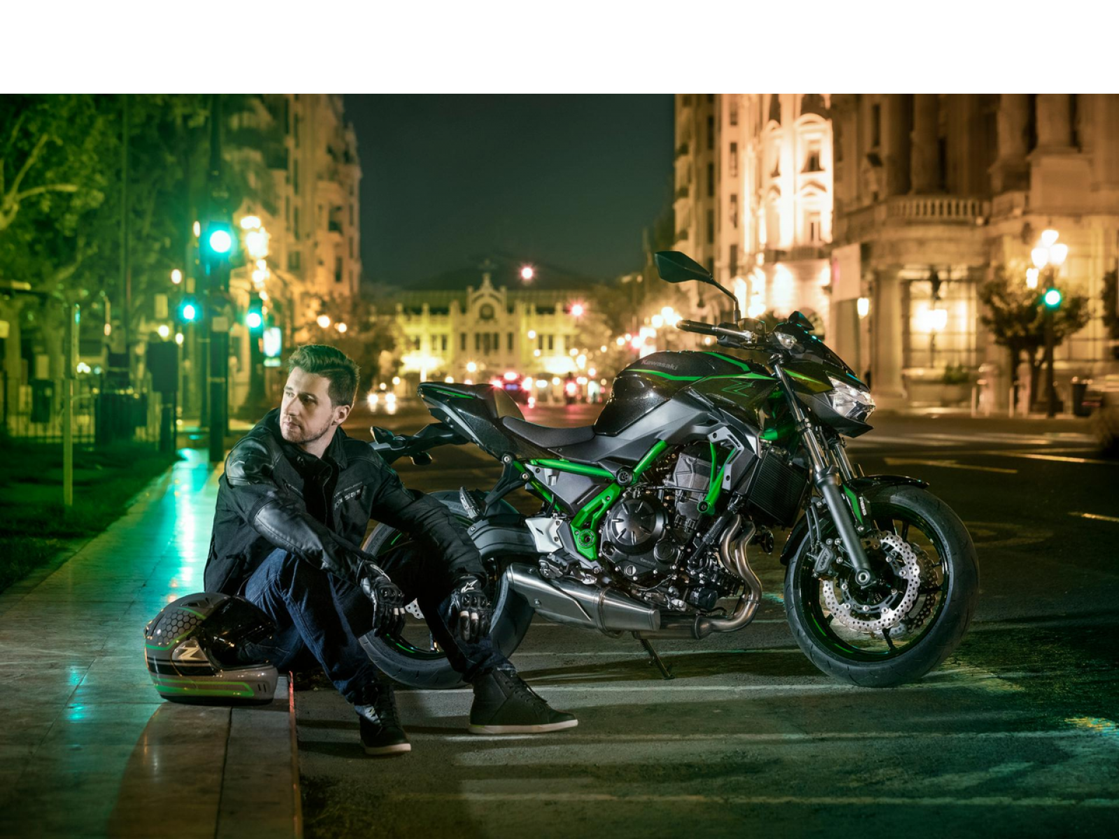 Мотоцикл KAWASAKI Z650 (Меtalliс Sраrk Вlаck/Grеen) 2025